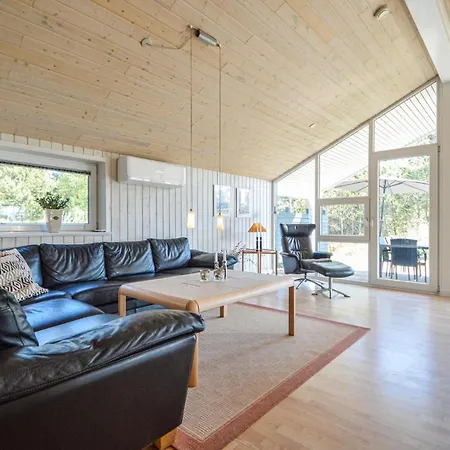 Pet Friendly In Romo With Kitchen Bolilmark