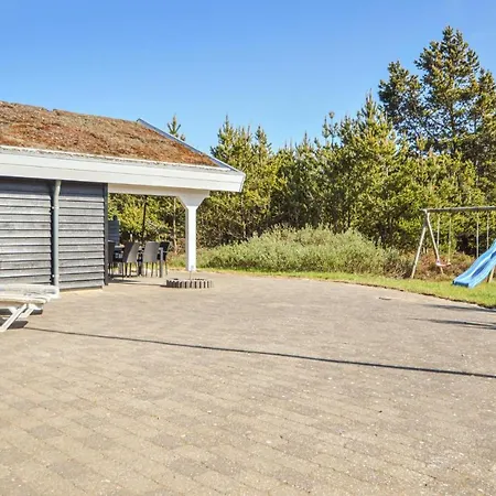 Feriehus Pet Friendly In With Kitchen *